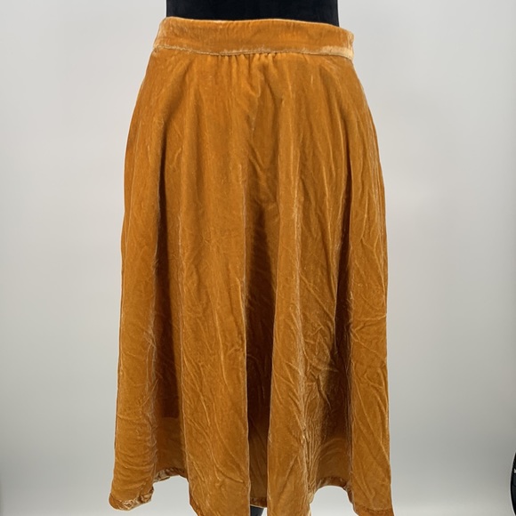NWT ModCloth skirt gold velvet size 8 with Pockets - Picture 3 of 8